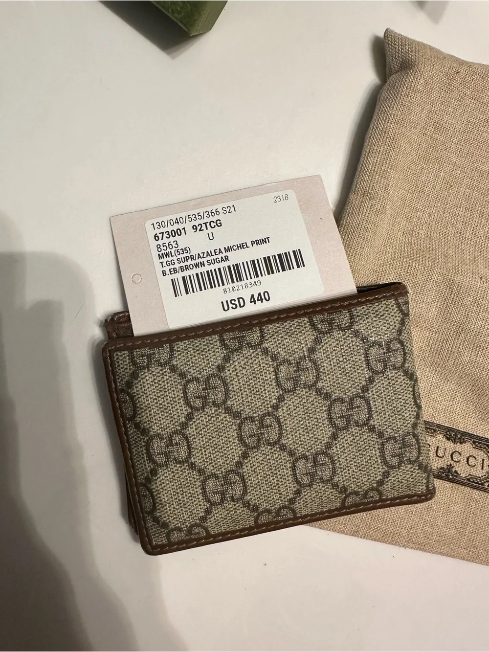 Gucci GG Supreme Bifold Wallet — Men’s — Beige/Brown